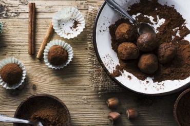 Sweetness and aphrodisiacs. Home truffles